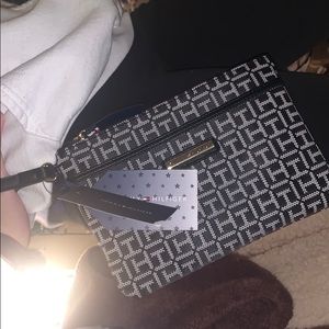Tommy Hilfiger wristlet